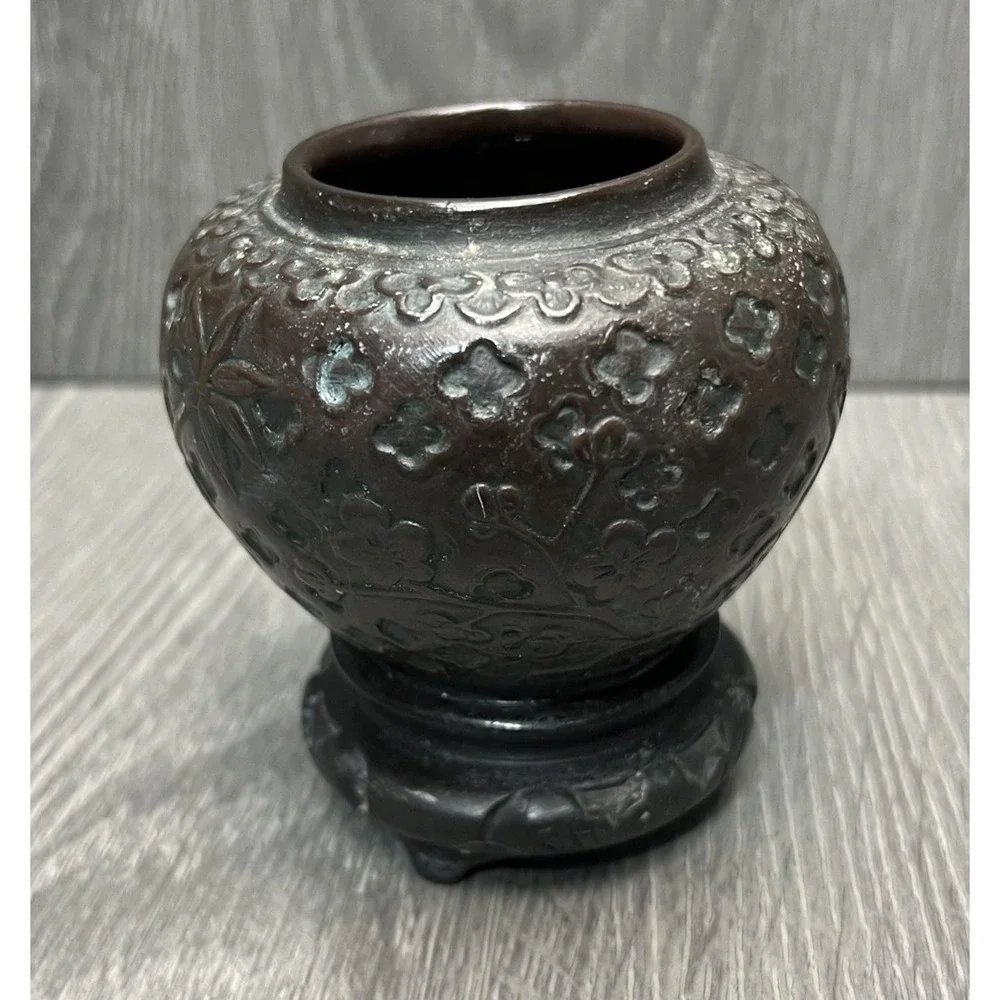Antique Japanese Porcelain Vase Meiji Taisho Era Floral Blossom Black Signed